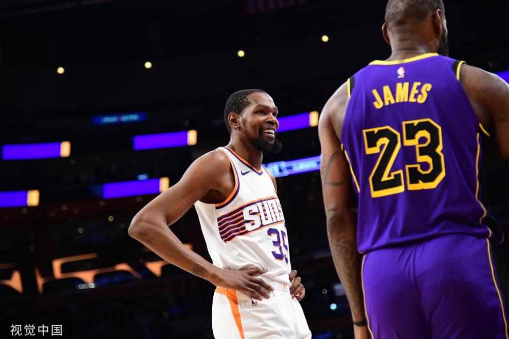 着看到两队 着看到两队