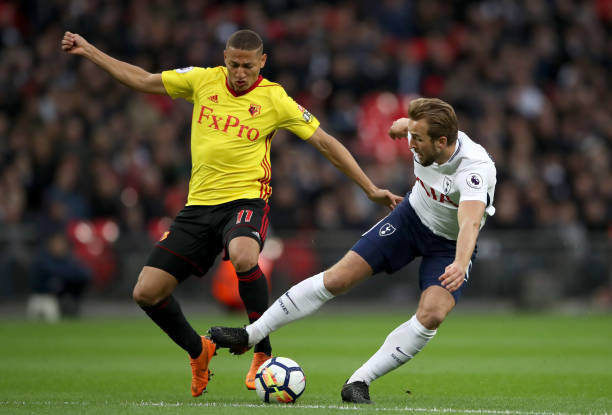 之间的辩论 之间的辩论