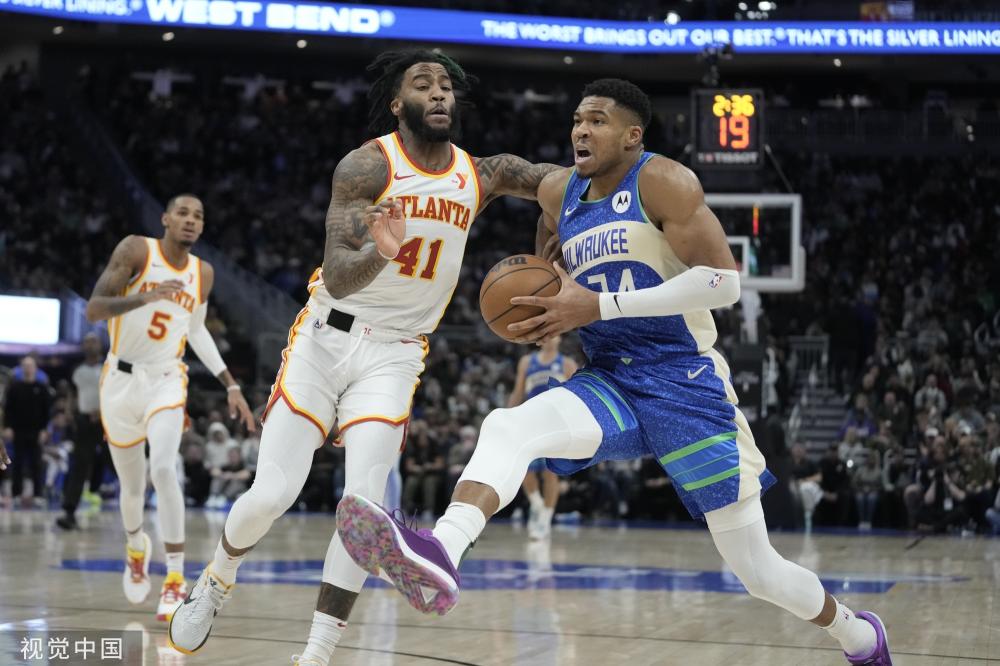 詹姆斯凭借 詹姆斯凭借